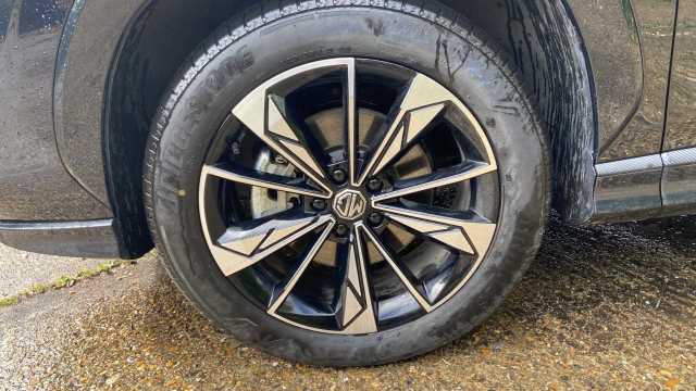 2024 MG Motor UK HS 1.5 Trophy