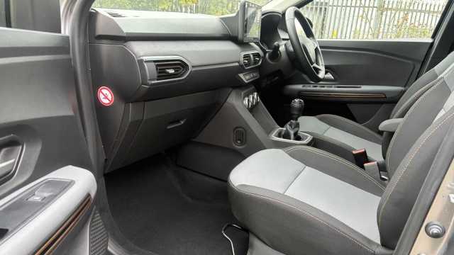 2024 Dacia Sandero Stepway Stepway 1.0 Tce 90 Extreme