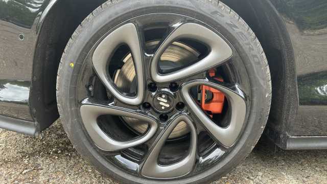 MG Im5 Performance Awd